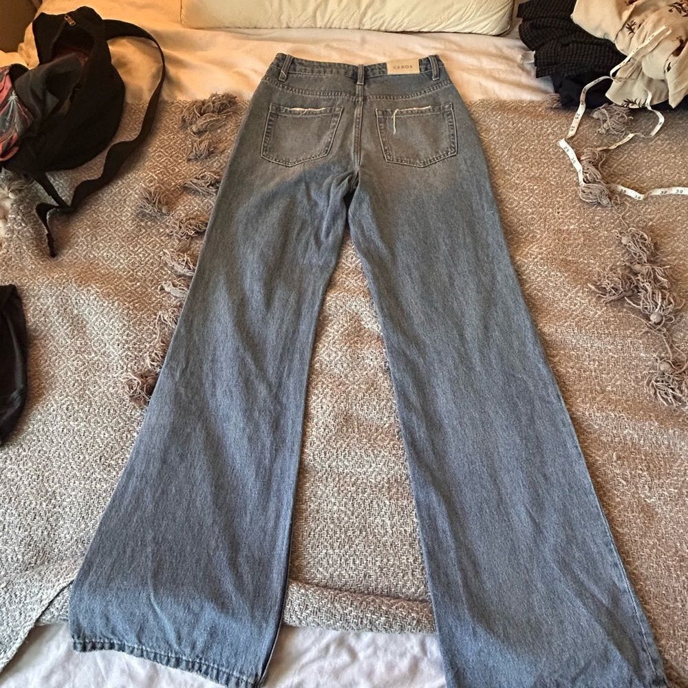 CEROS High Rise Distressed Jeans with Lace Patches | Size 25 - Picture 4 of 5